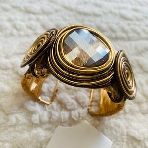 Elegant Gold Wire Wrapped Bracelet
